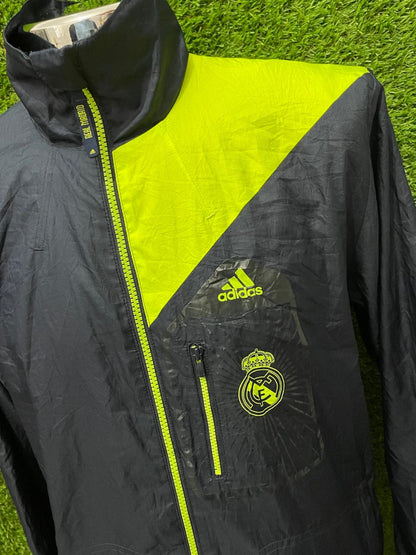 ROMPEVIENTO REAL MADRID 2010