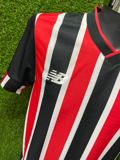 JERSEY SAO PAULO VISITA 2024