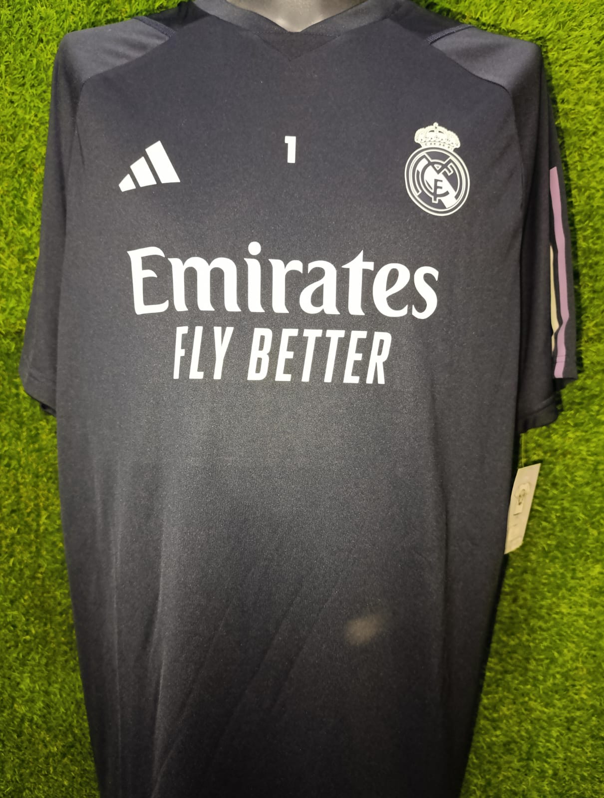 JERSEY ENTRENAMIENTO REAL MADRID #1