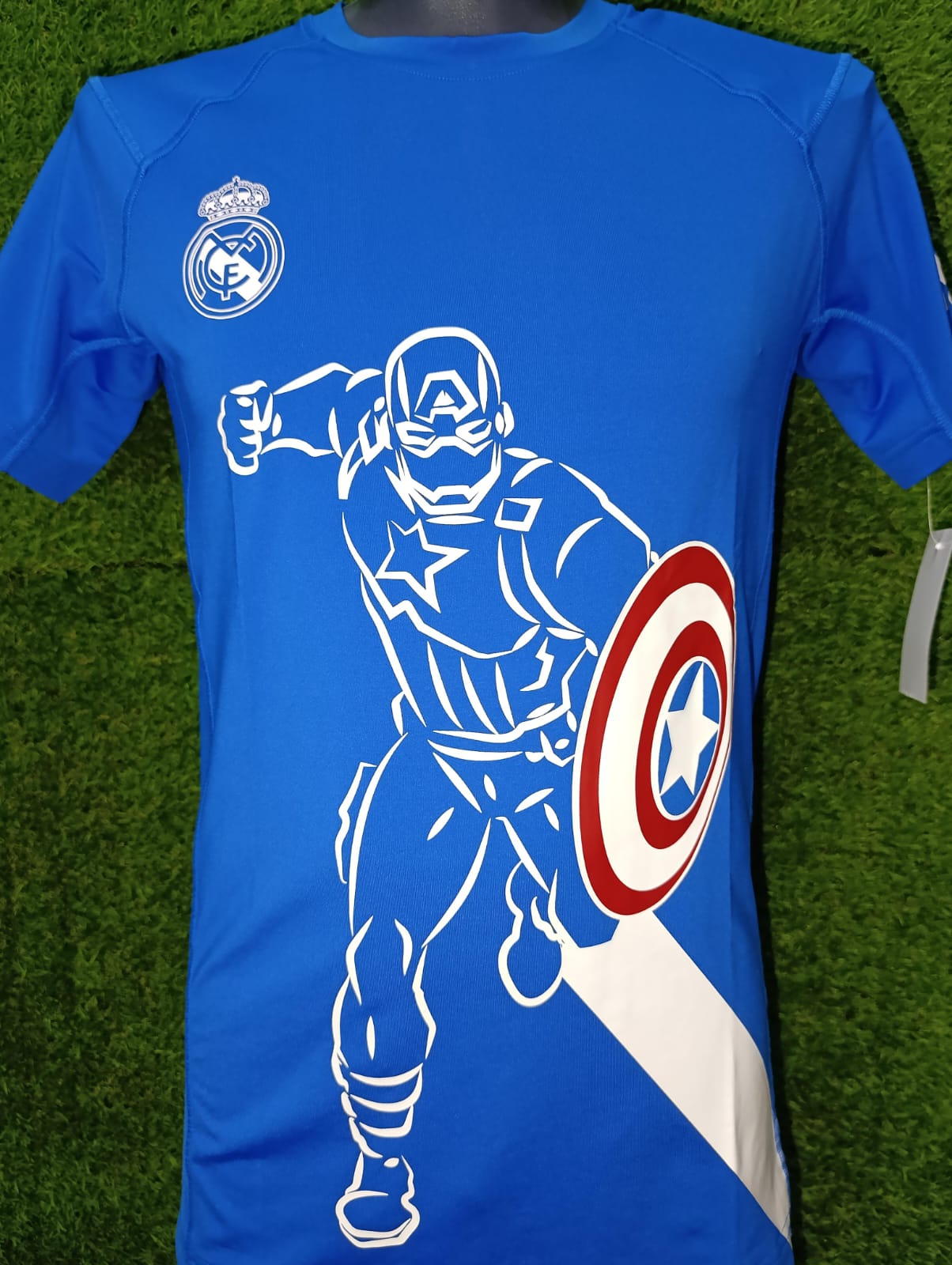 JERSEY ENTRENAMINETO REAL MADRID MARVEL