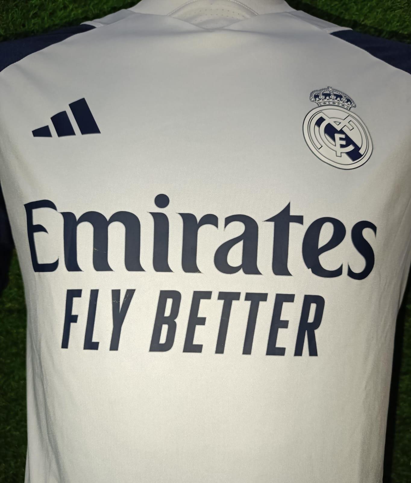 JERSEY ENTRENAMIENTO REAL MADRID 2023