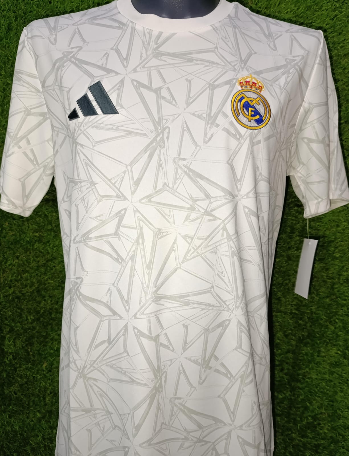 JERSEY REAL MADRID PRE MATCH