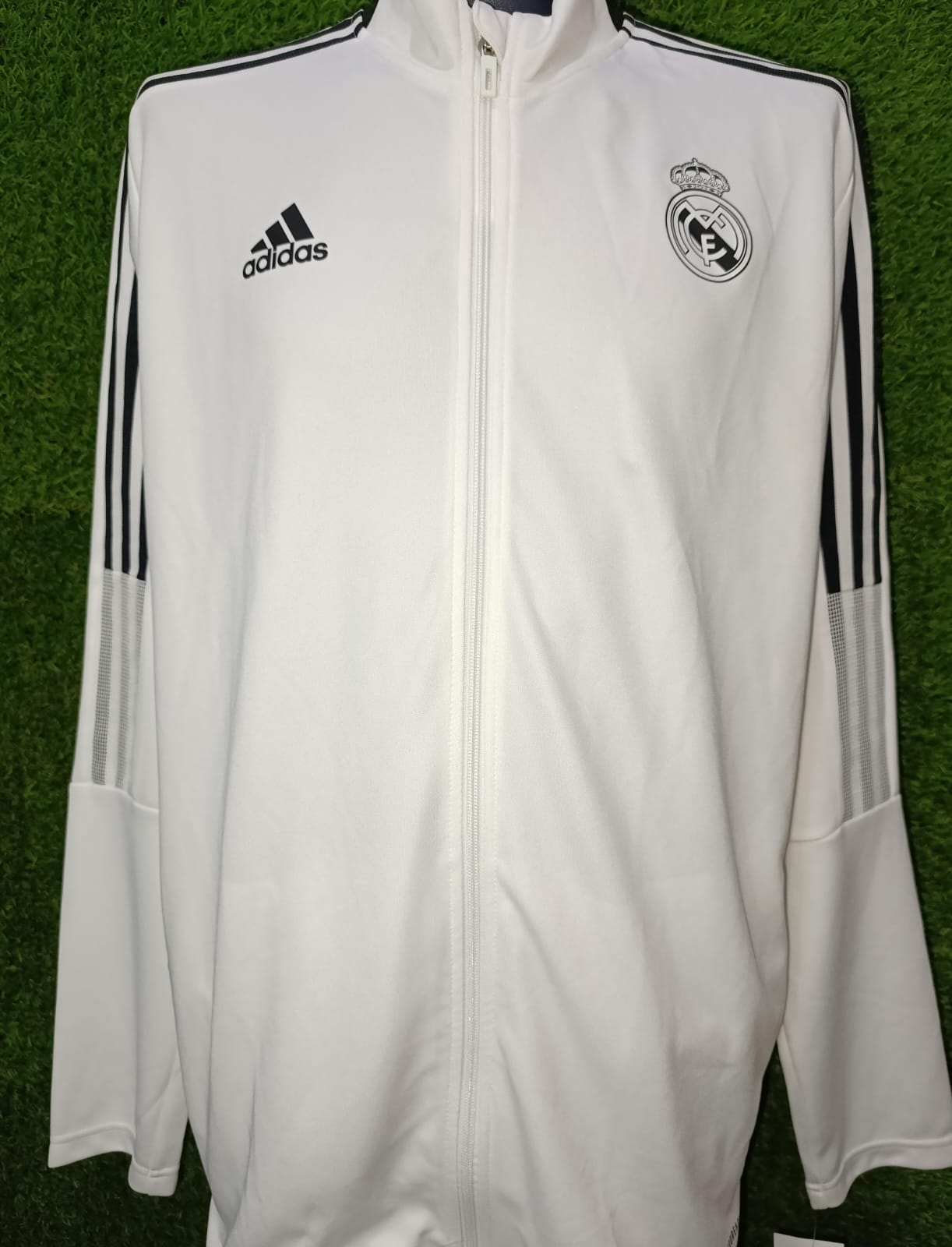 SUDADERA REAL MADRID 2020