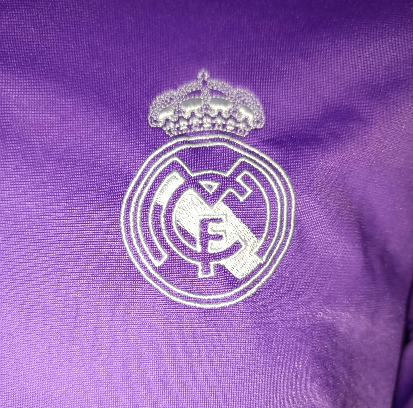 SUDADERA REAL MADRID CIERRE COMPLETO 2019