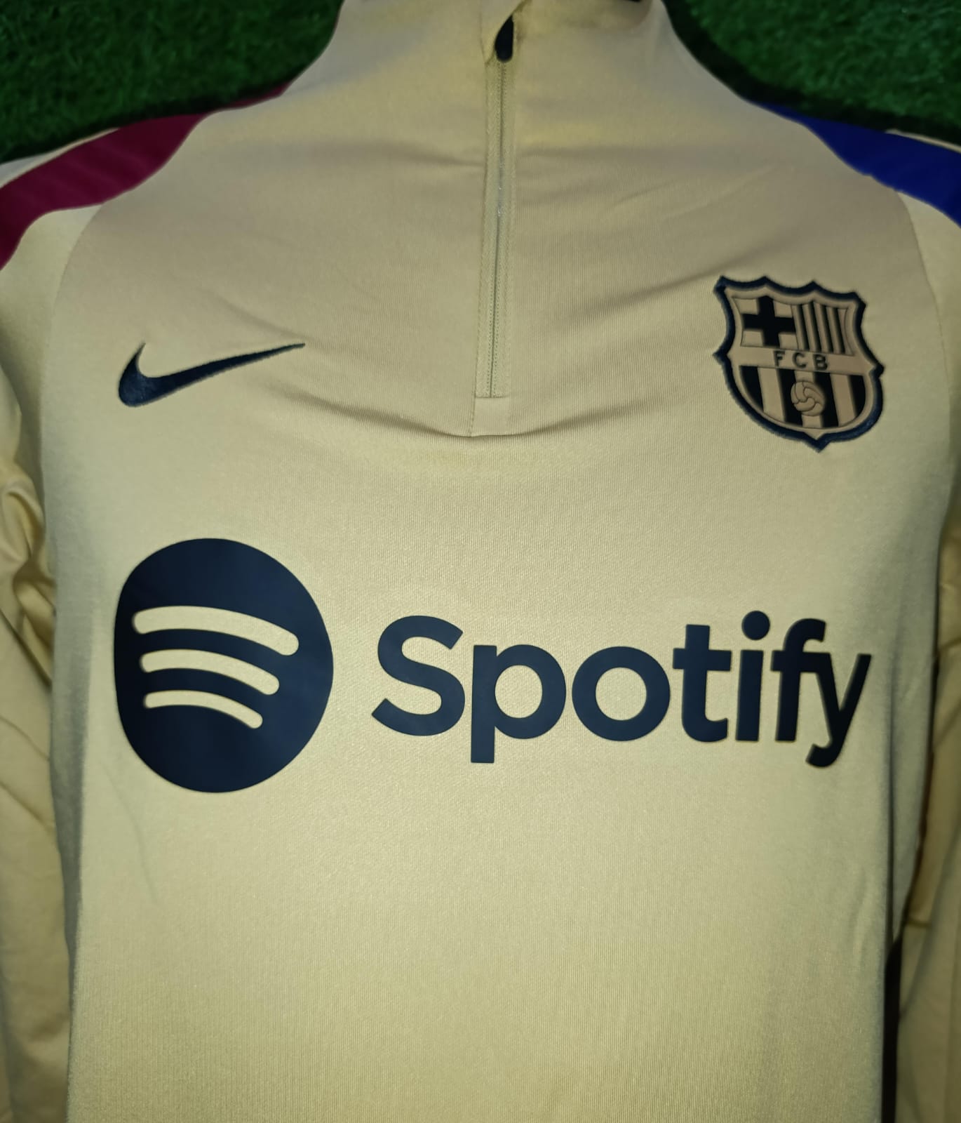 SUDADERA BARCELONA MEDIO CIERRE DORADA