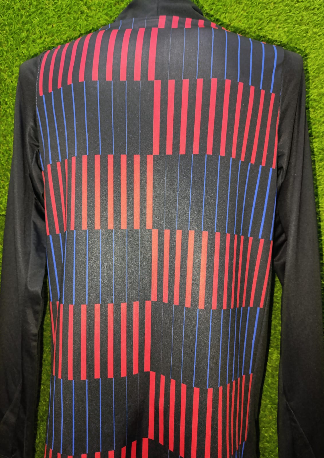 SUDADERA BARCELONA PRE MATCH NEGRA