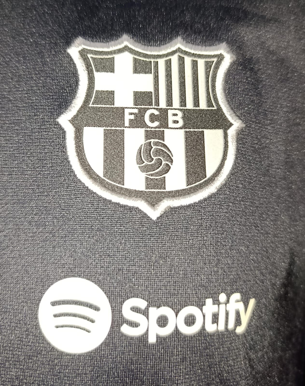 SUDADERA BARCELONA CIERRE COMPLETO