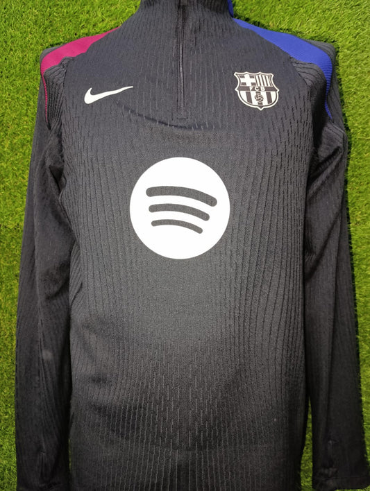 SUDADERA BARCELONA ENTRENAMIENTO VERSION JUGADOR ISOTIPO GRANDE