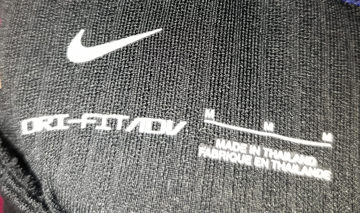 SUDADERA BARCELONA ENTRENAMIENTO VERSION JUGADOR ISOTIPO GRANDE
