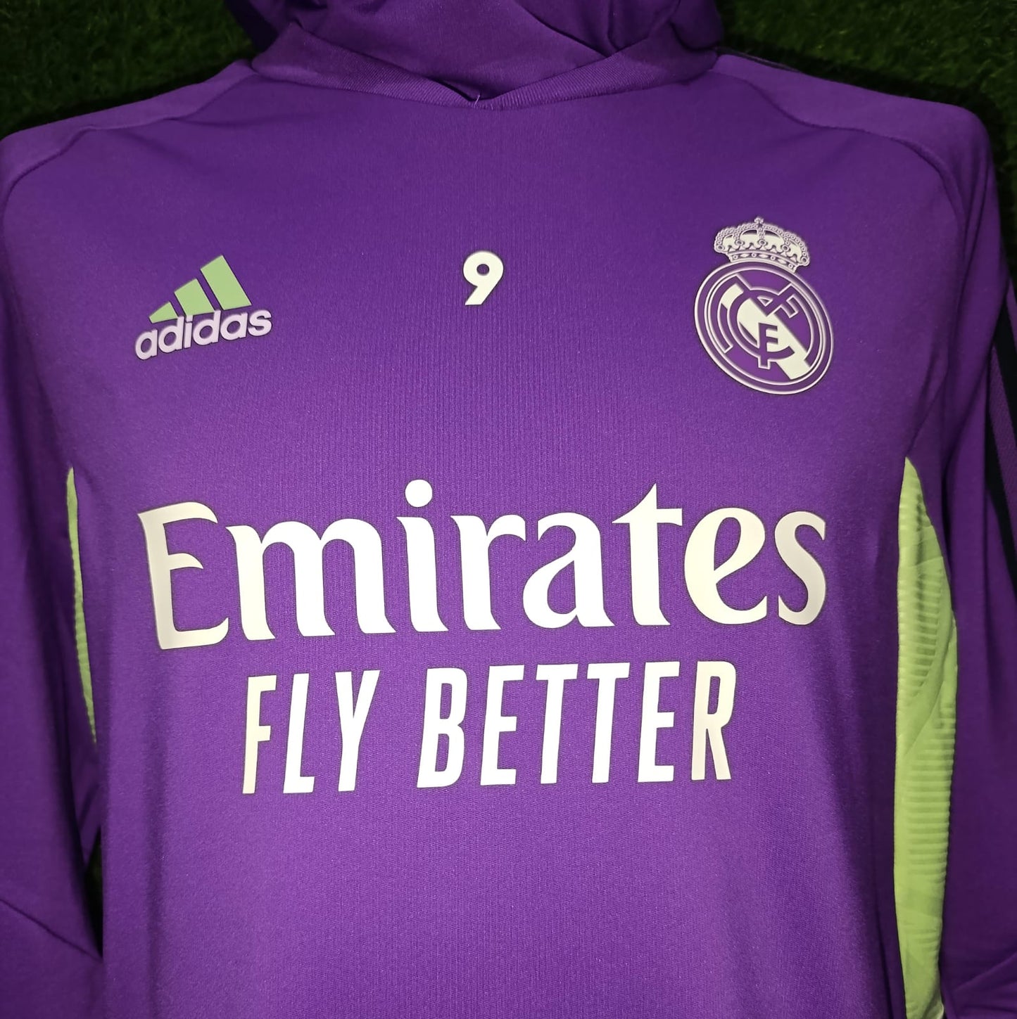 SUDADERA REAL MADRID ENTREANMIENTO CUELLO TORTUGA #9 BENZEMA