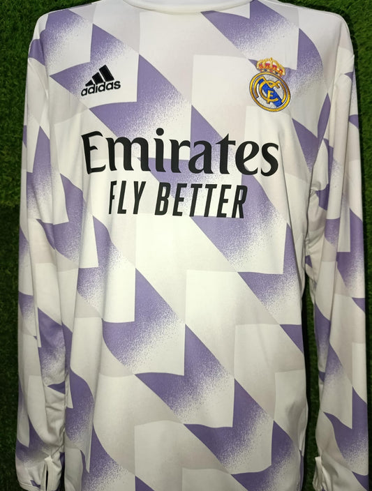SUETER REAL MADRID PREMATCH #9 BENZEMA