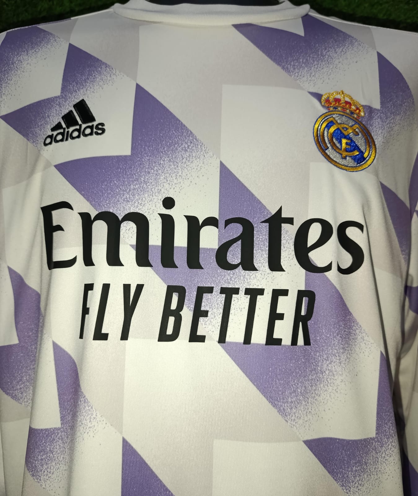 SUETER REAL MADRID PREMATCH #9 BENZEMA