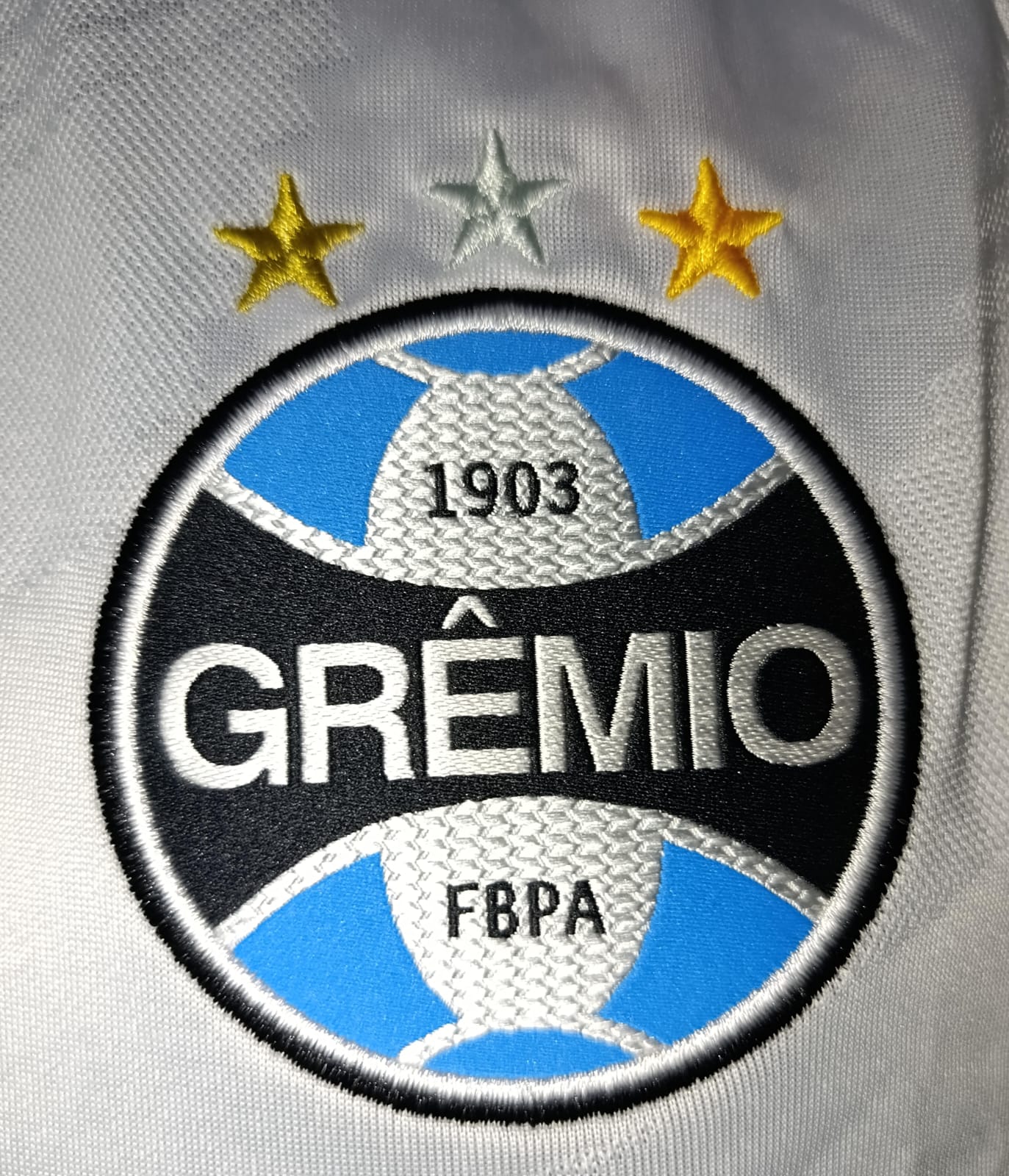 JERSEY GREMIO VISITA 2024 (DETALLE)