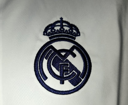 ROMPEVIENTOS REAL MADRID BLANCO 2025
