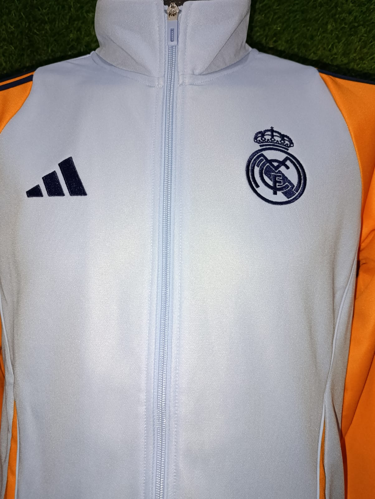 CONJUNTO REAL MADRID 2025 AZUL CIELO