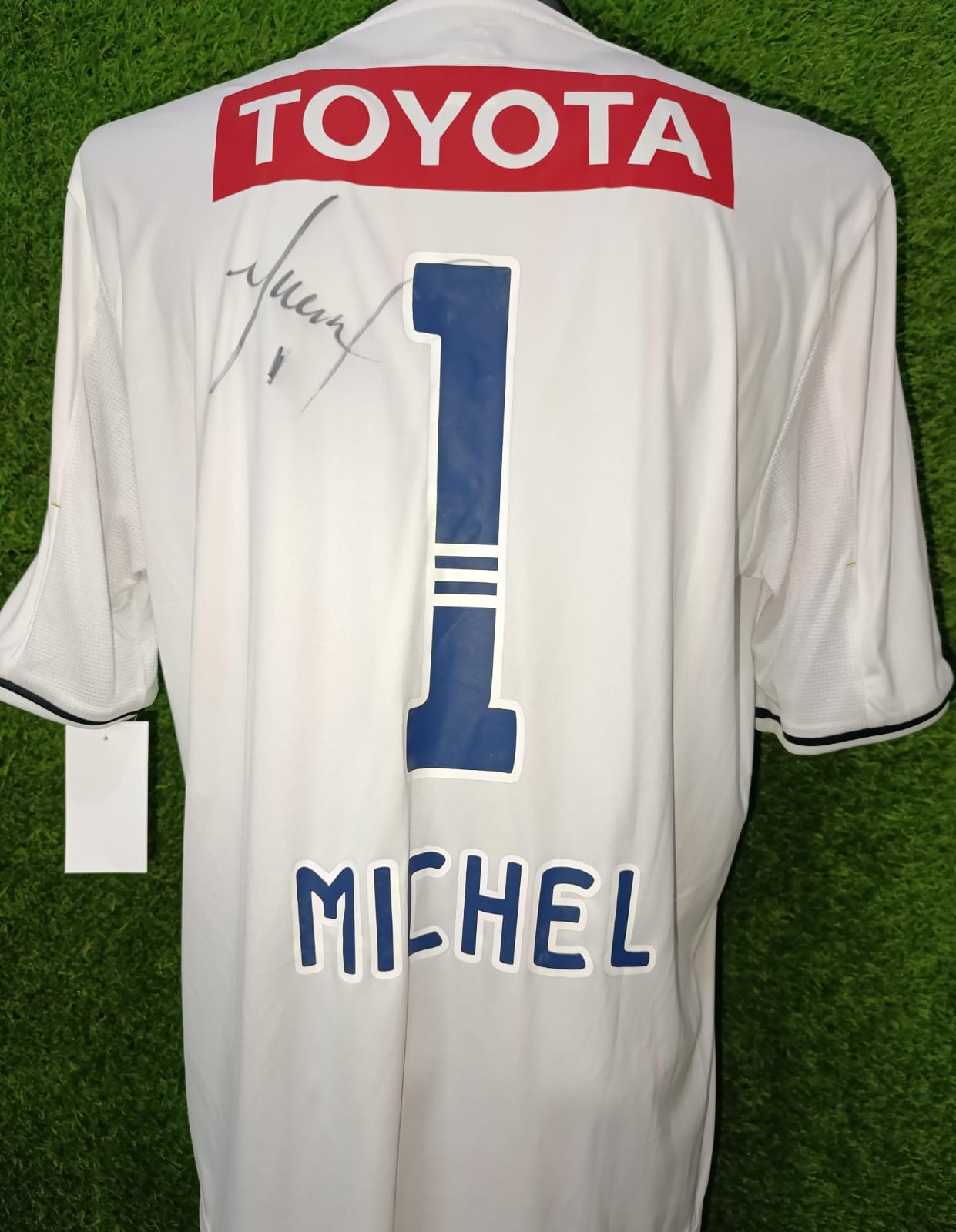 JERSEY CHIVAS PORTERO MICHEL #1 FIRMADA