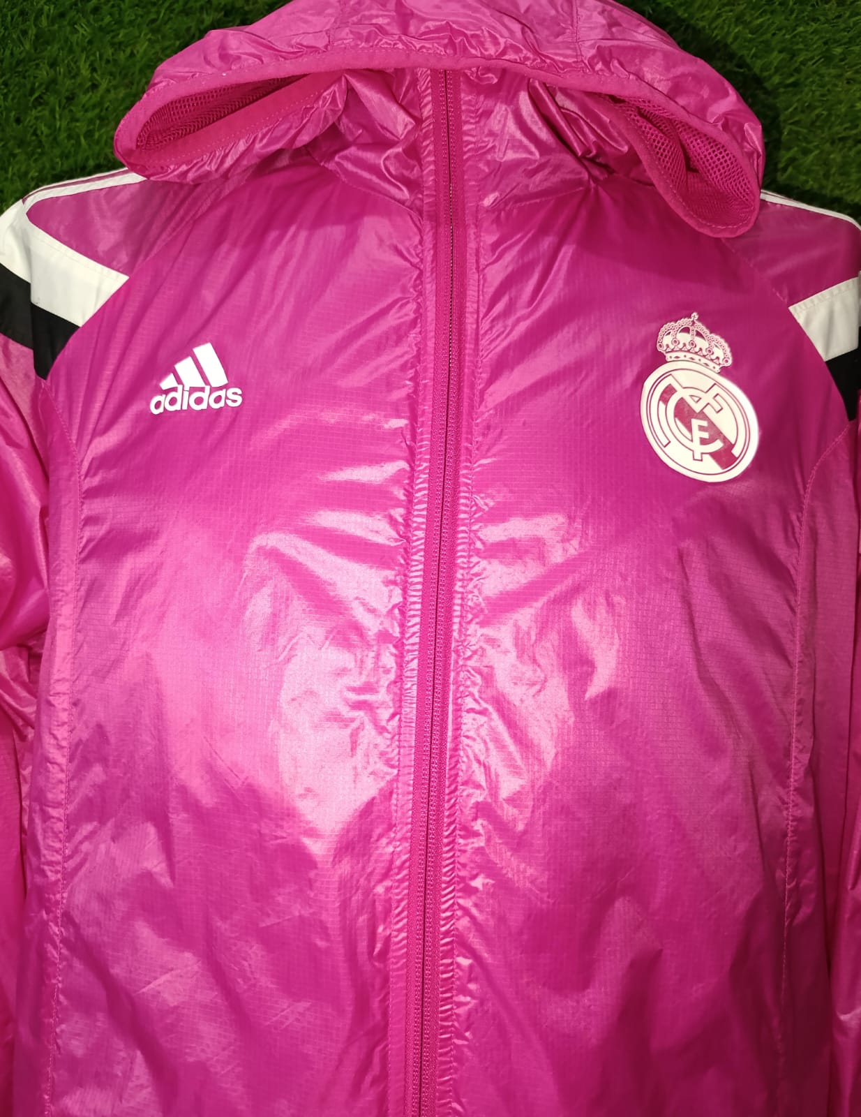 ROMPEVIENTOS REAL MADRID ROSA 2014