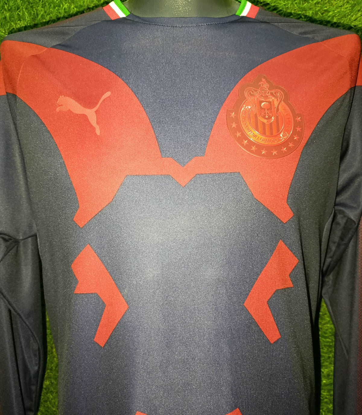 JERSEY ALTERNATIVO MANGA LARGA CHIVAS 18/19