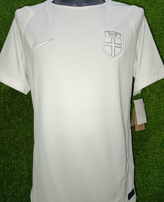 JERSEY NORUEGA ALTERNATIVA 26/27