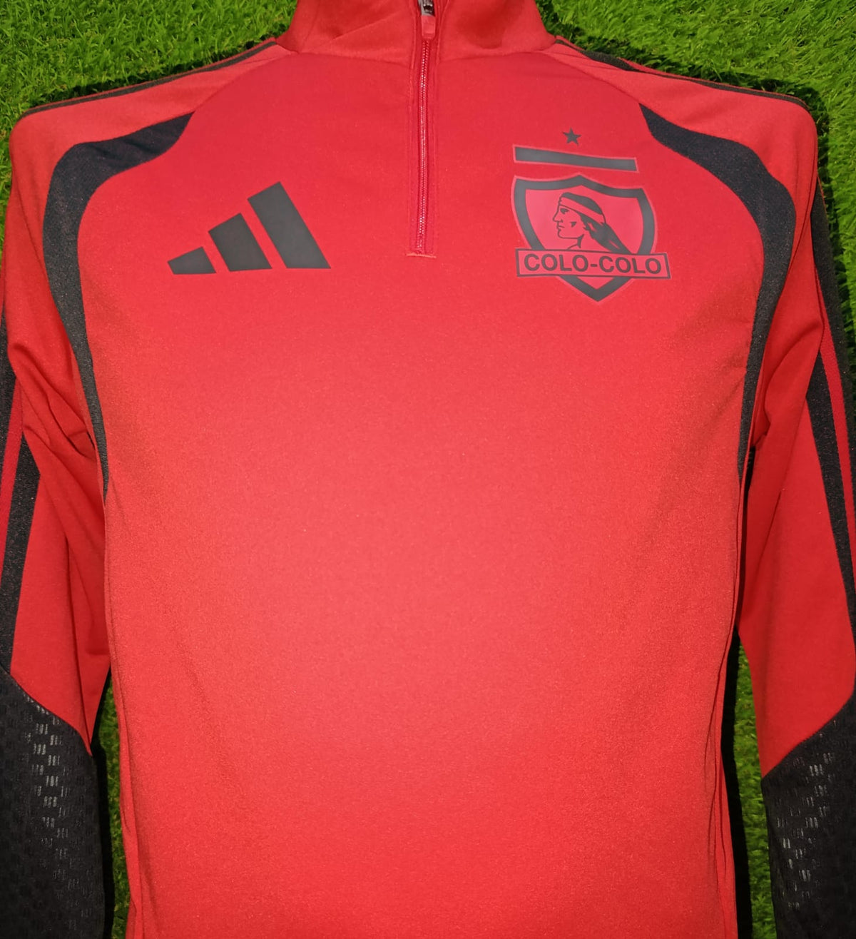 SUDADERA ENTRENAMIENTO COLO-COLO TIRO 26