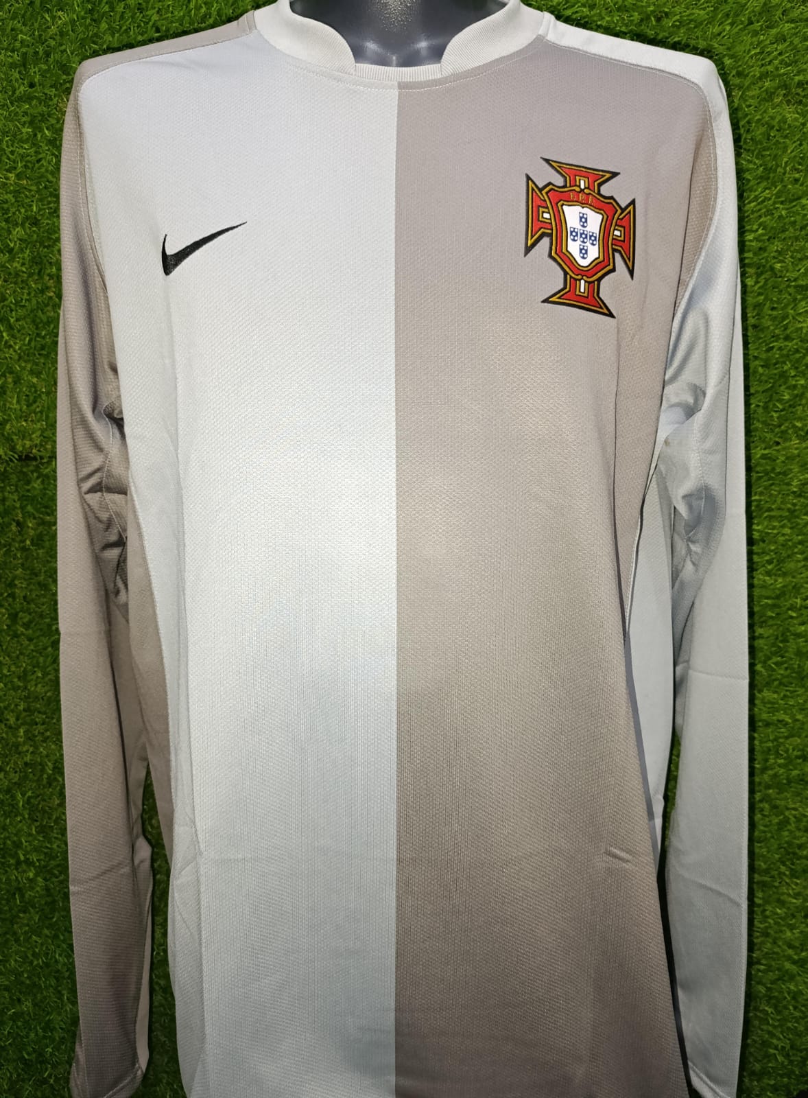 JERSEY MANGA LARGA PORTERO LOCAL DE LA SELECCIÓN DE PORTUGAL