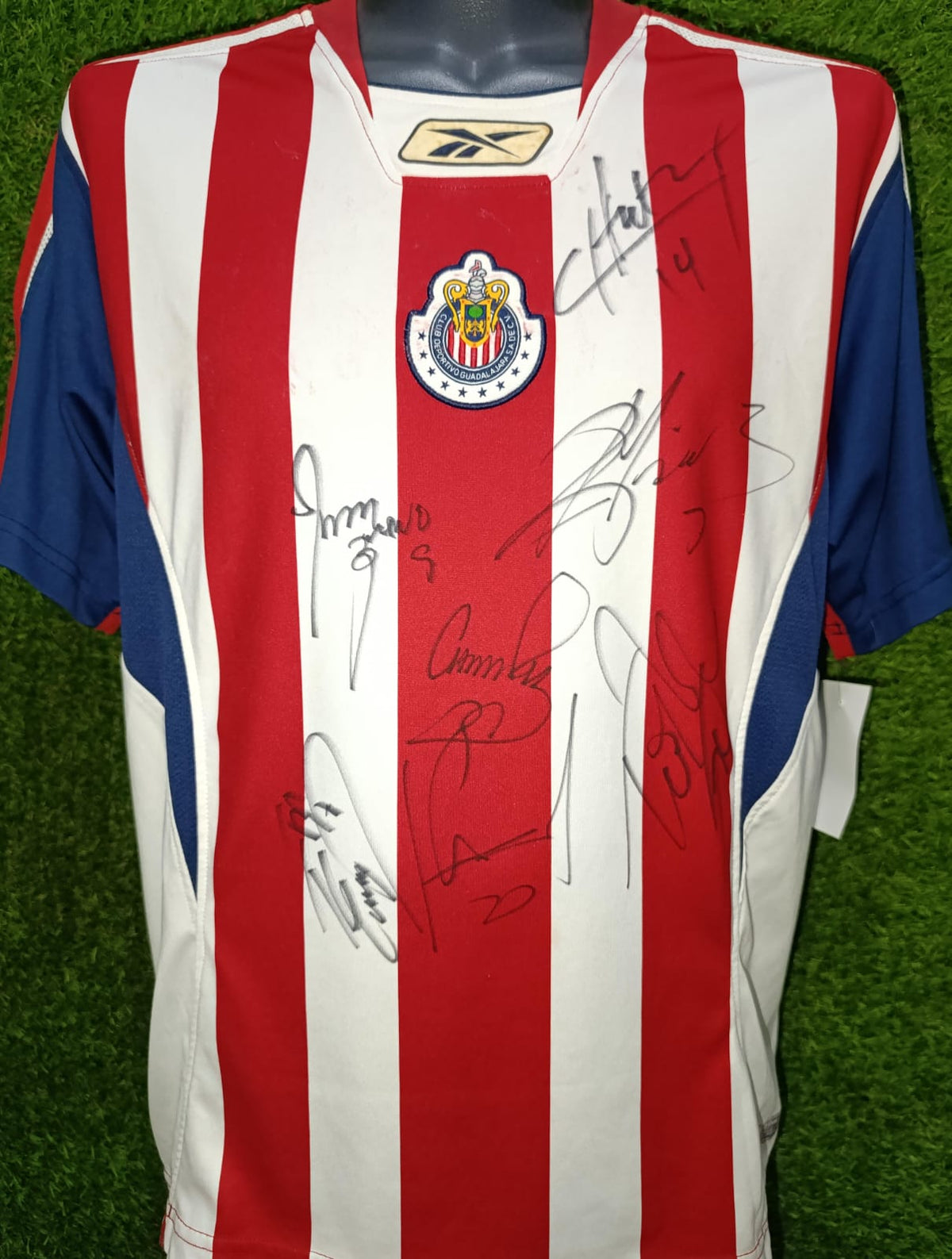 JERSEY LOCAL CHIVAS DE GUADALAJARA 2005/2006 (FIRMADA)