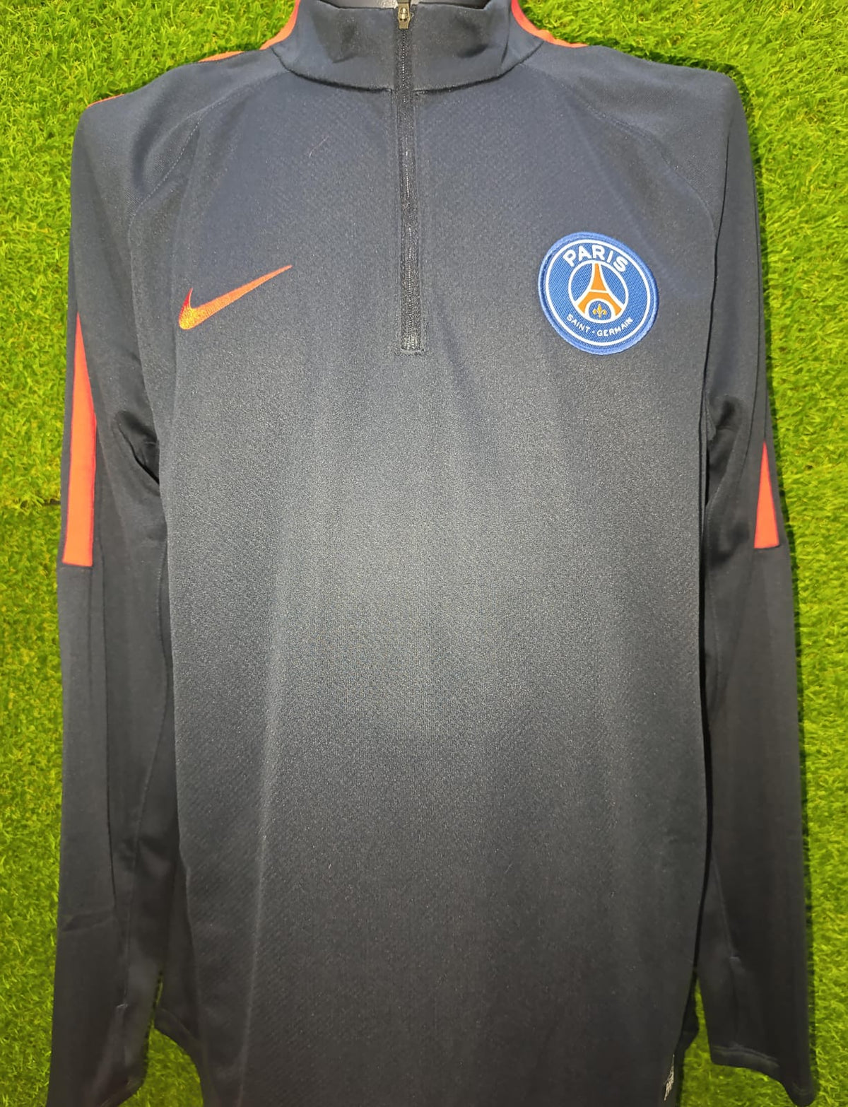 SUDADERA ENTRENAMIENTO PSG NEGRA