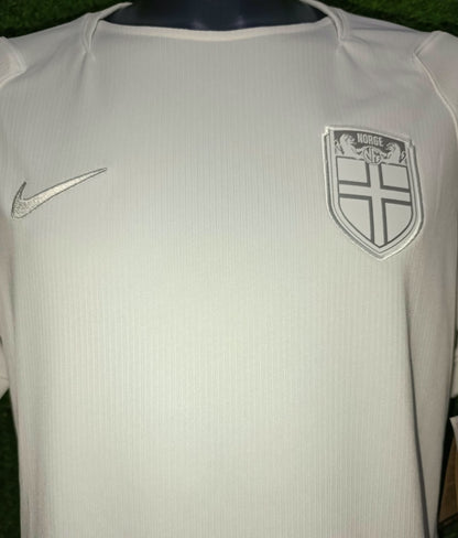 JERSEY NORUEGA ALTERNATIVA 26/27